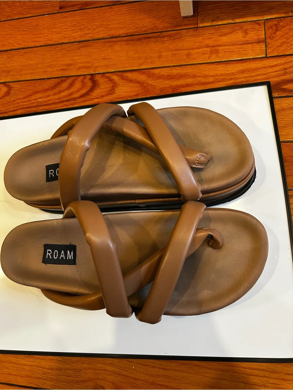 ROAM Tan Padded Crisscross Platform Slide